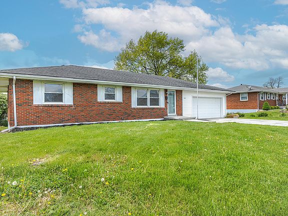 4th image of 302 Robin Rd