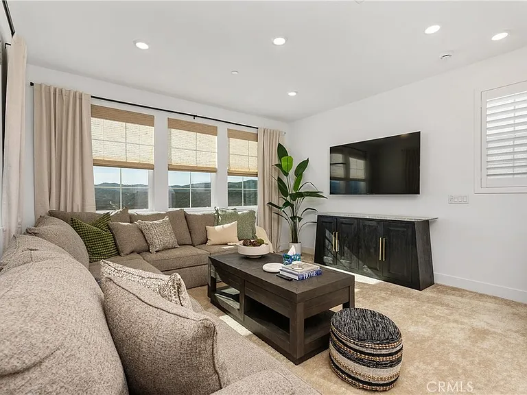 262 Heartland Way — Photo 25