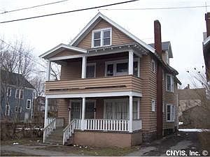 1st image of 122-24 Fernwood Ave