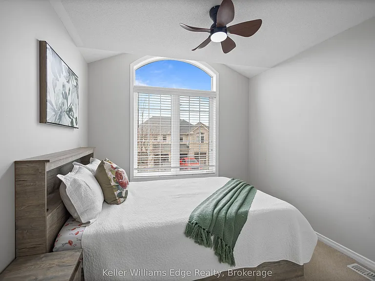 4268 Murvel Ave — Photo 28