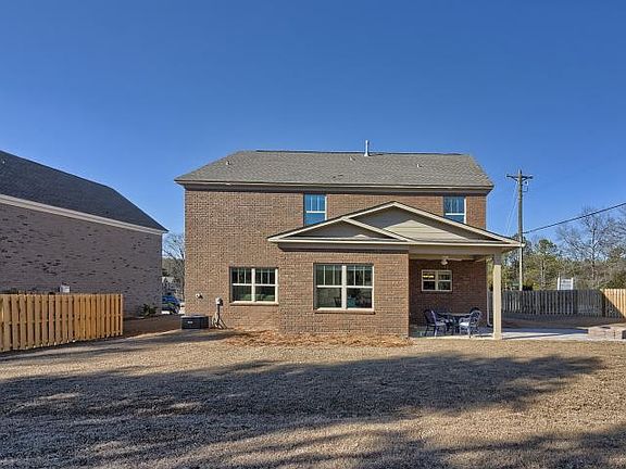 5th image of 754 Rocky Ridge Cir