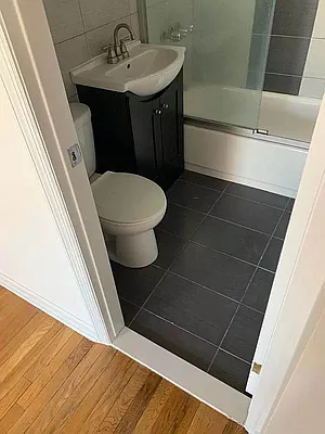 Rented by Corcoran | media 23