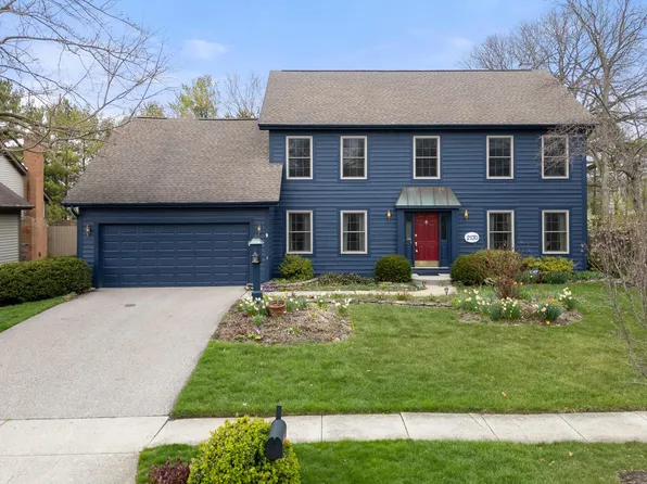 2130 Thistlewood Dr, Columbus, OH 43235