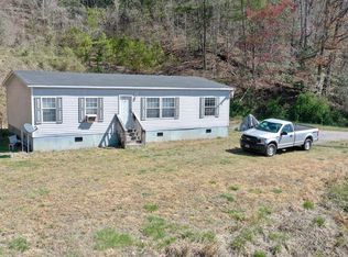 51 River Ridge Estates Rd, Whittier, NC 28789