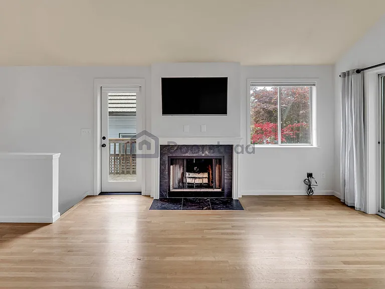 4336 5th Ave NW — Photo 7