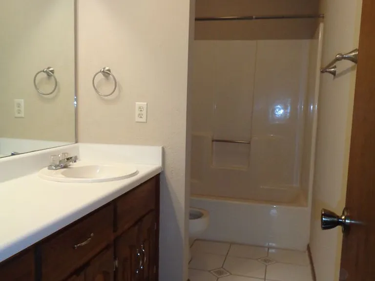103 Kramer Ct — Photo 12