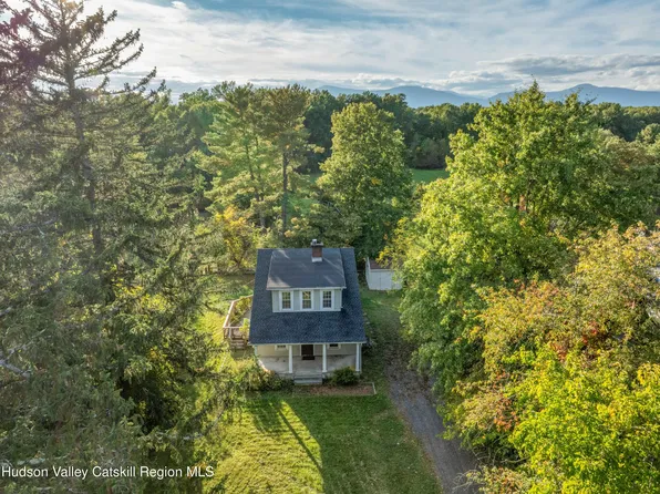 64 North, Tivoli, NY 12583