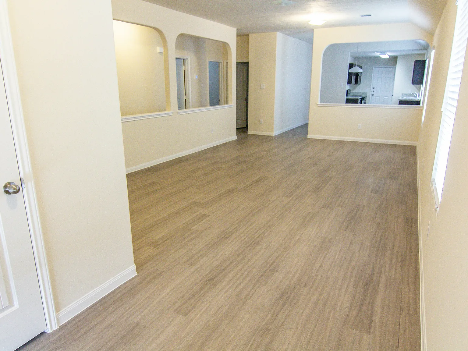 Saltgrass Crossing — Photo 2