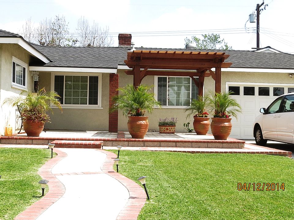 1st image of 226 N Heathdale Ave