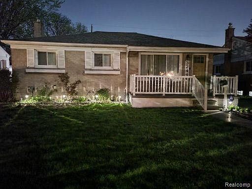 1st image of 32446 Avondale St