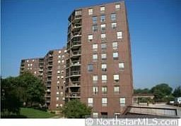 1st image of 6615 Lake Shore Dr #907