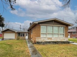 804 N Maple Dr, Chicago Heights, IL 60411