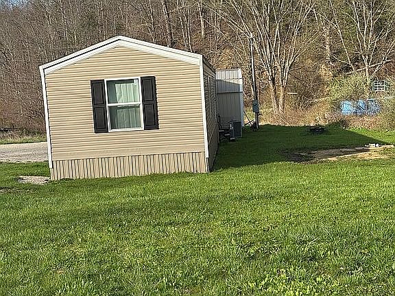 4th image of 2003 Centerville Rd