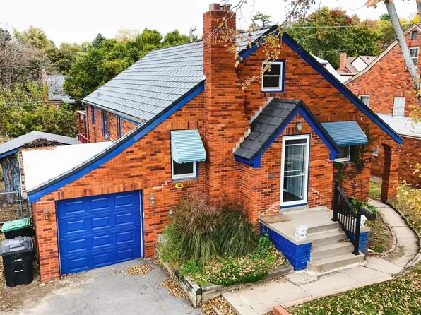 4418 Center St, Omaha, NE 68105