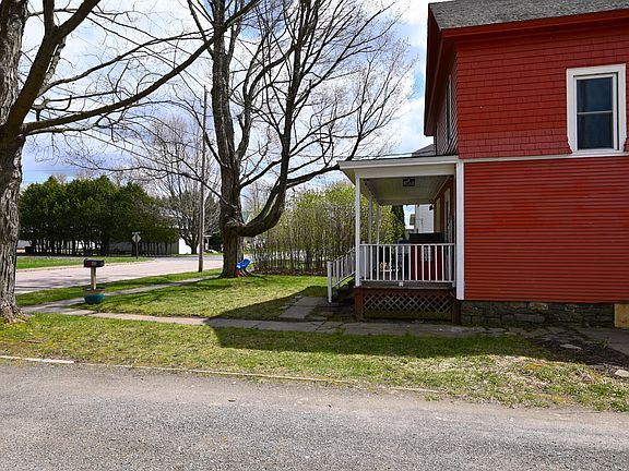 3rd image of 48 Williamson St