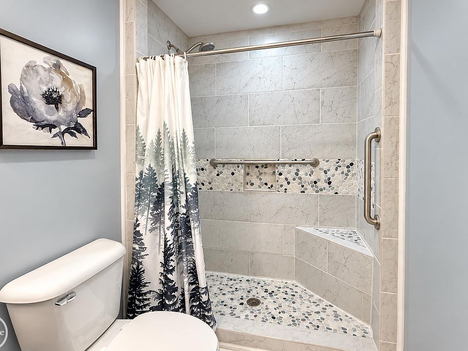 122 Howland Pines Dr, photo 22