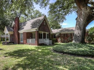 501 Fairbanks St, Houston, TX 77009