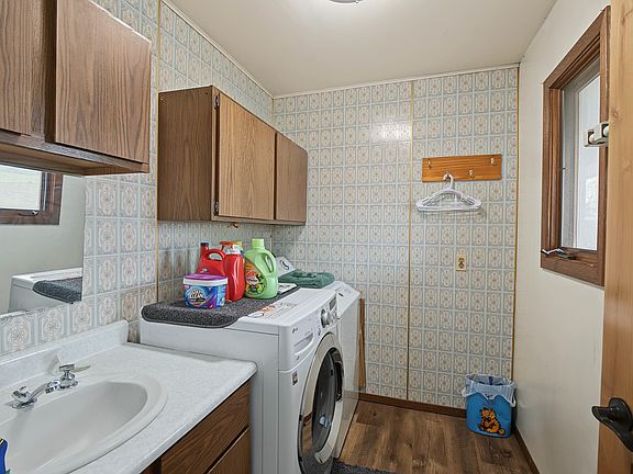 5th image of 5635 Mack Ln