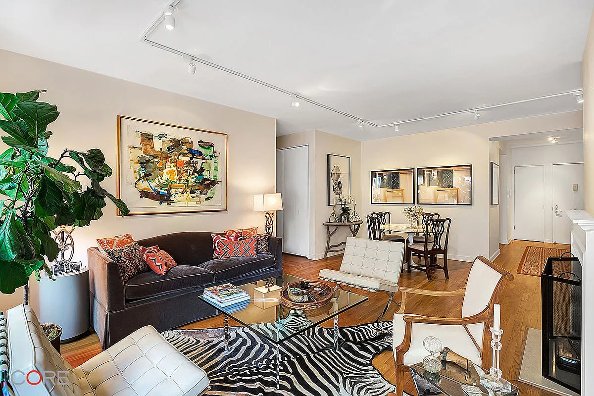 40 W 55th St APT 5B photo 1