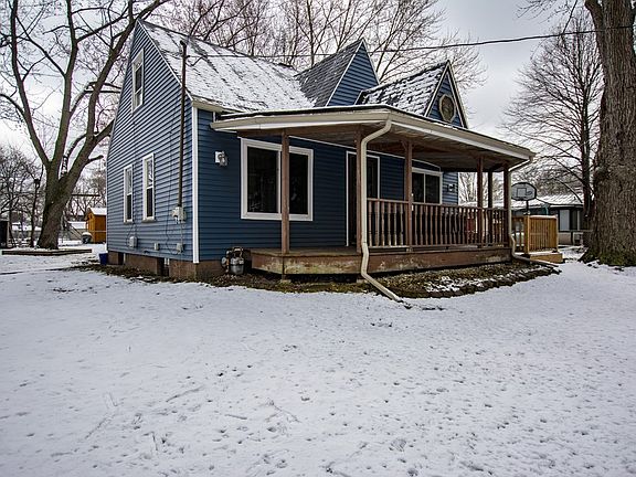2nd image of 134 Parker Ave