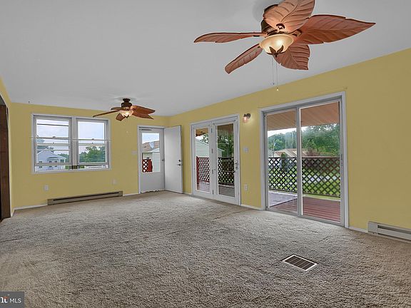 5th image of 14 Jackson Dr