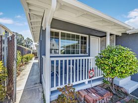3042 Maple Ave, 3042 Maple Ave
