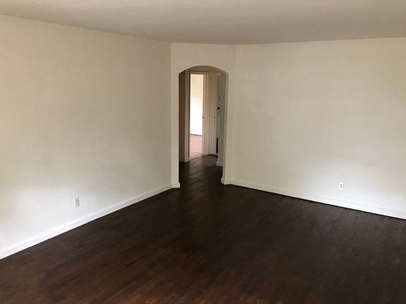 2nd image of 528-530 Castleton Ave #5