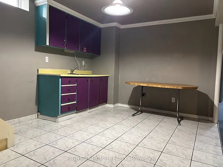 195 Johnson St — Photo 14