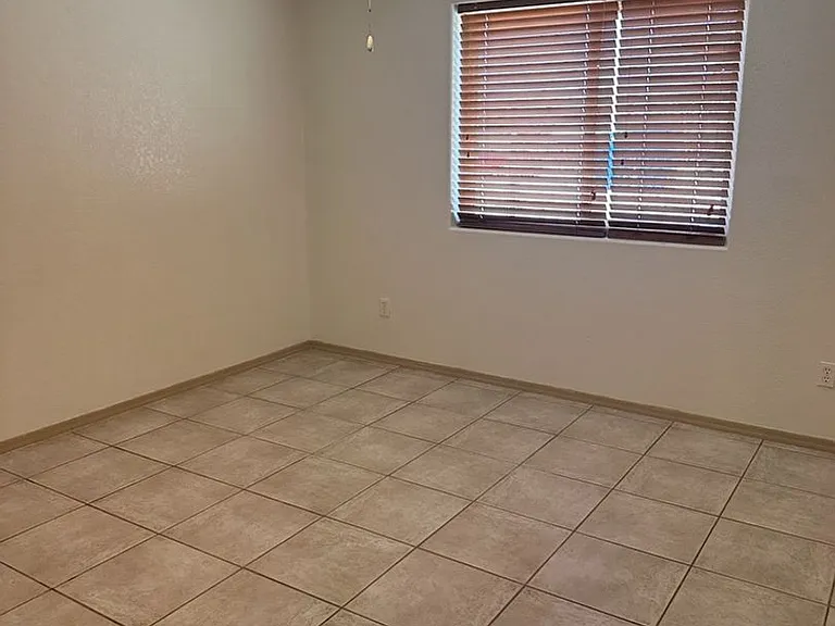 3416 Mockingbird Dr #101 & 102 — Photo 12