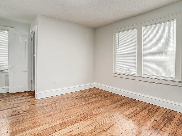3817 S Benton Ave — Photo 13