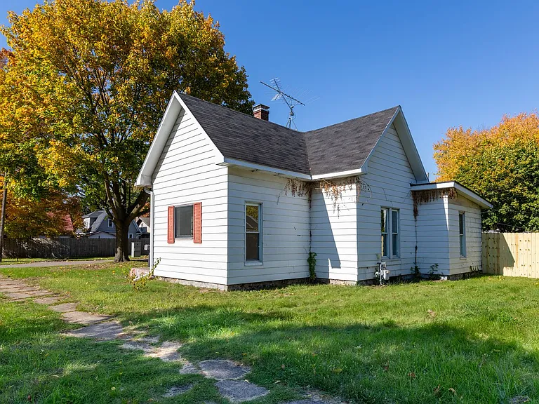 405 E Plymouth Ave — Photo 15