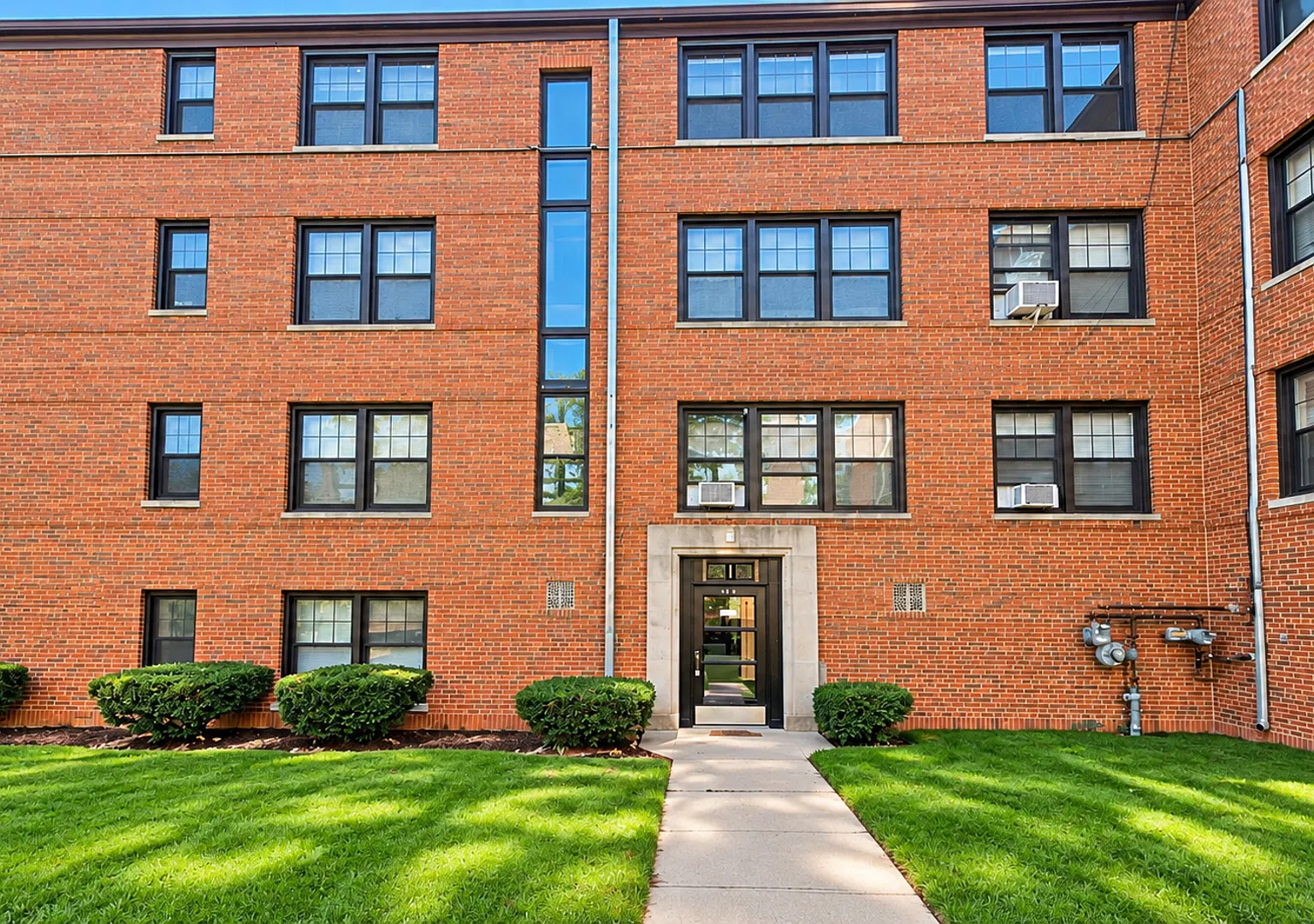 2 bed, 1.0 bath, $2,195 — Photo 1