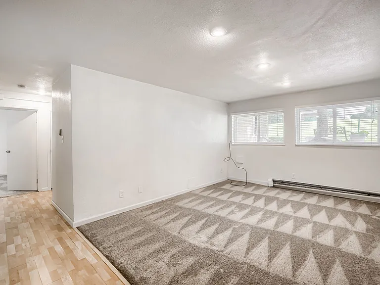 1400 Golden Cir #101 — Photo 8
