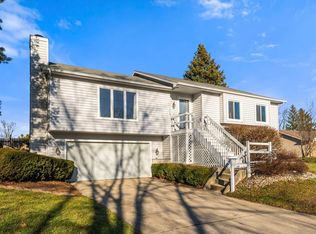 1729 Frenchmans Xing, Fort Wayne, IN 46825