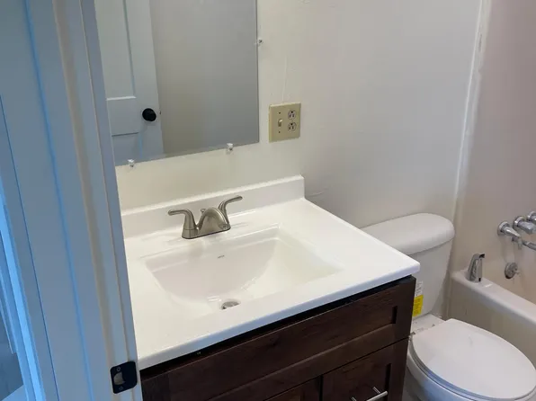 645 W College St #3, Rio Grande, OH 45674