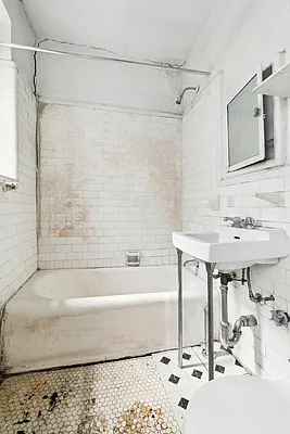 Sold by William Raveis Real Estate | media 8