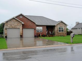 2524 Fulton St, Carthage, MO 64836