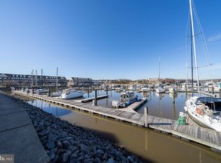 660 Belmont Bay Dr, Woodbridge, VA 22191