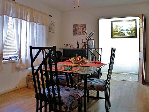 Looking back towards the entry foyer.