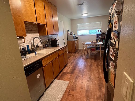 4th image of 166 Novato Dr