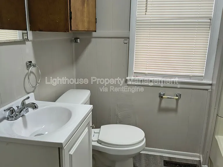 3040 Temple St — Photo 6