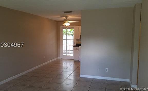 4th image of 1540 SW 20th St #1