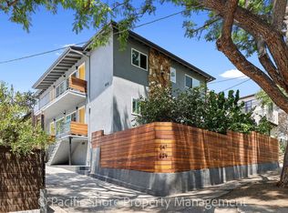 639 Robinson Apartments, Los Angeles, CA 90026