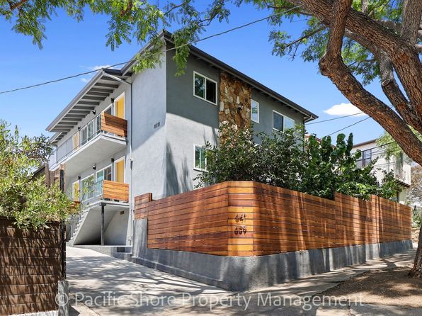 639 Robinson St #1
