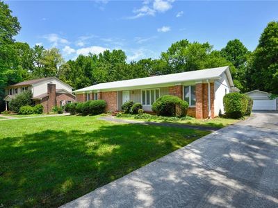 1508 Valleymede Rd, Greensboro, NC, 27410