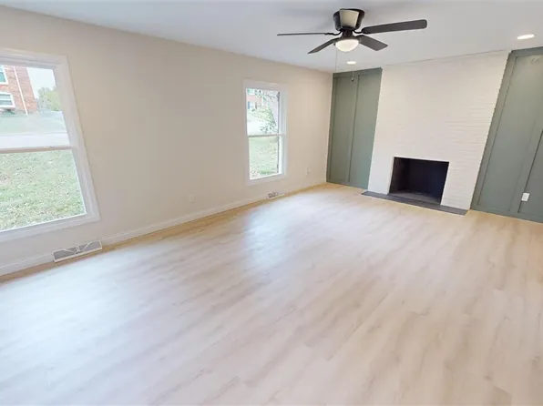 235 Oakwood Dr, Elizabethtown, KY 42701
