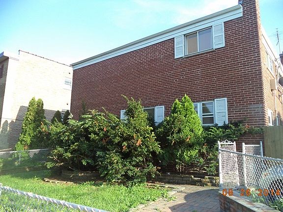 2nd image of 1727 W Estes Ave APT A