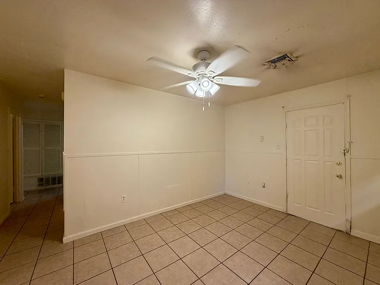5043 Inwood Dr — Photo 6