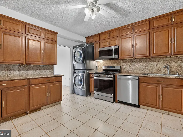 3701 S George Mason Dr #915N — Photo 13