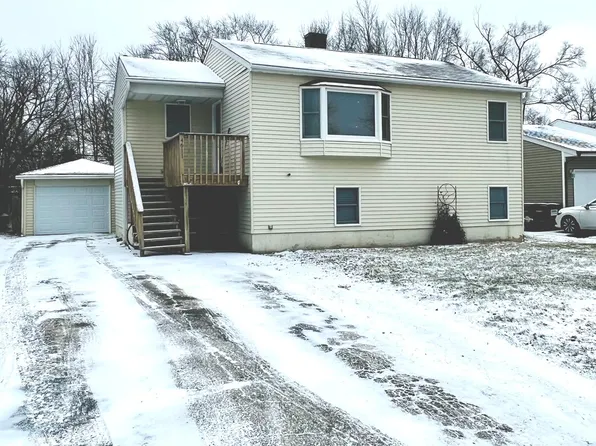 4611 Prairie Ave, McHenry, IL 60050